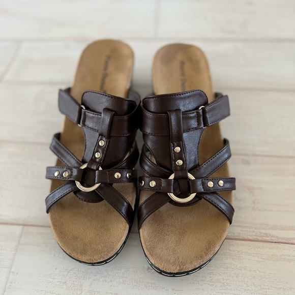 Pierre Dumas comfort sandals brown size 10 new with box - Picture 5 of 10